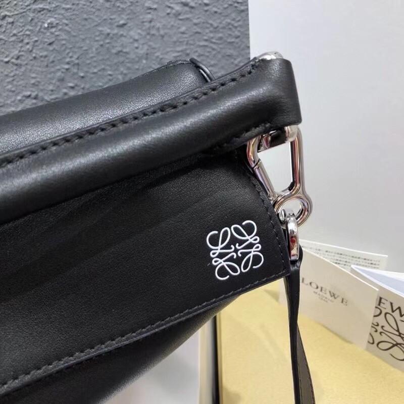 Loewe Small Puzzle Bag In Black Calfskin Leather