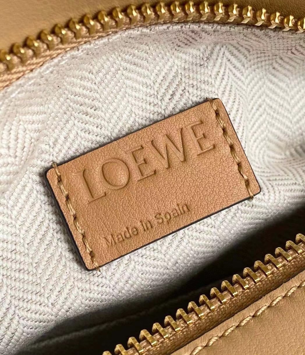 Loewe Puzzle Small Bag In Dune/Warm Desert Calfskin