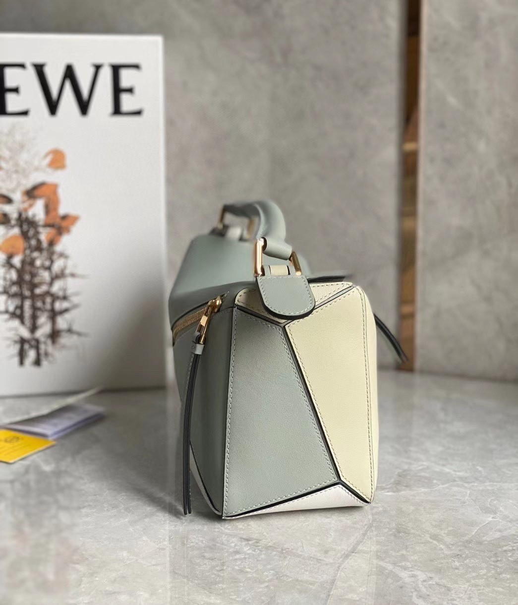 Loewe Puzzle Small Bag In Grey/Cream/White Calfskin