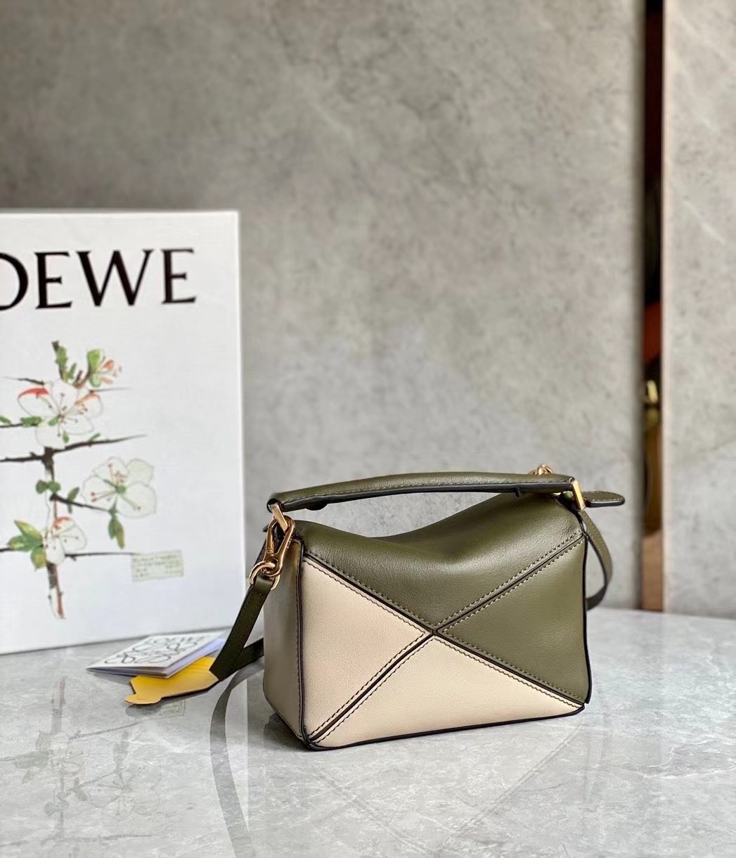 Loewe Puzzle Mini Bag In Green/Oat Calfskin