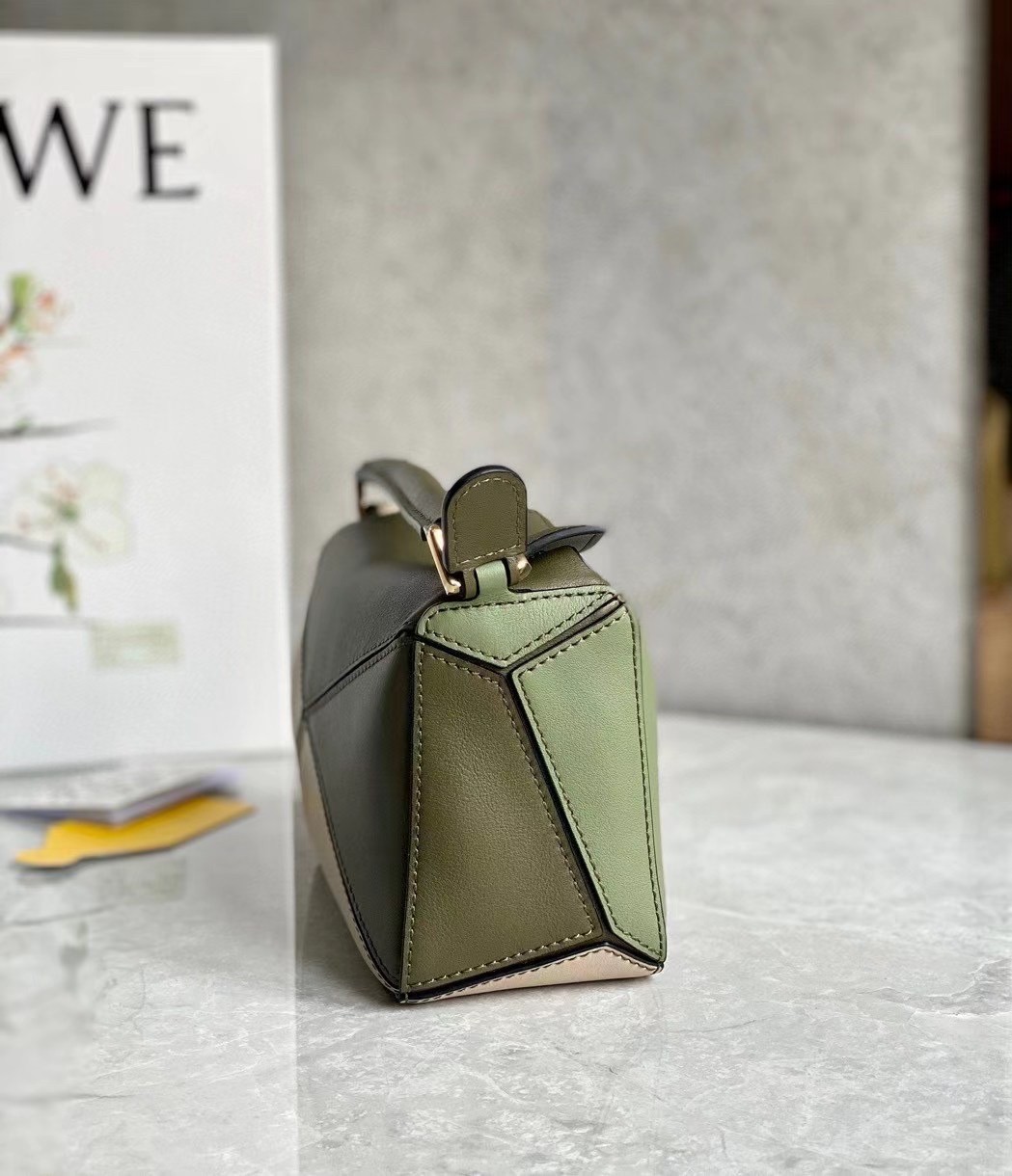 Loewe Puzzle Mini Bag In Green/Oat Calfskin