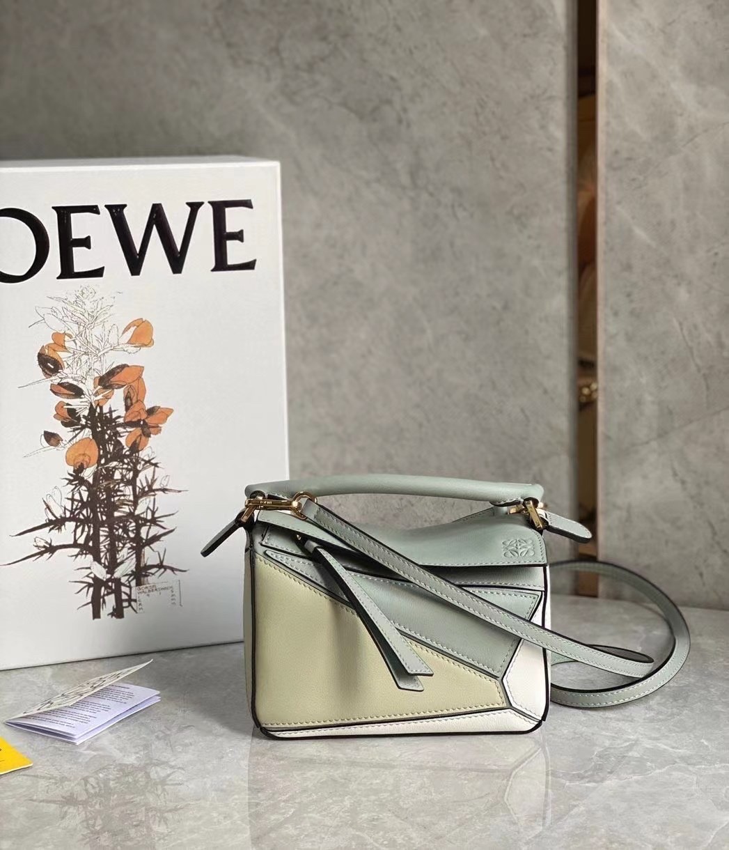 Loewe Puzzle Mini Bag In Grey/Cream/White Calfskin