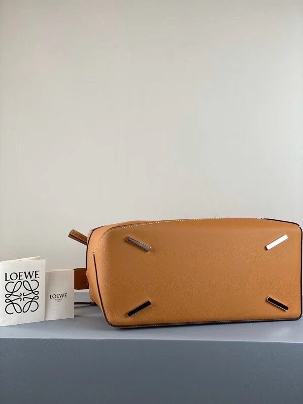 Loewe Large Puzzle Bag In Tan Calfskin