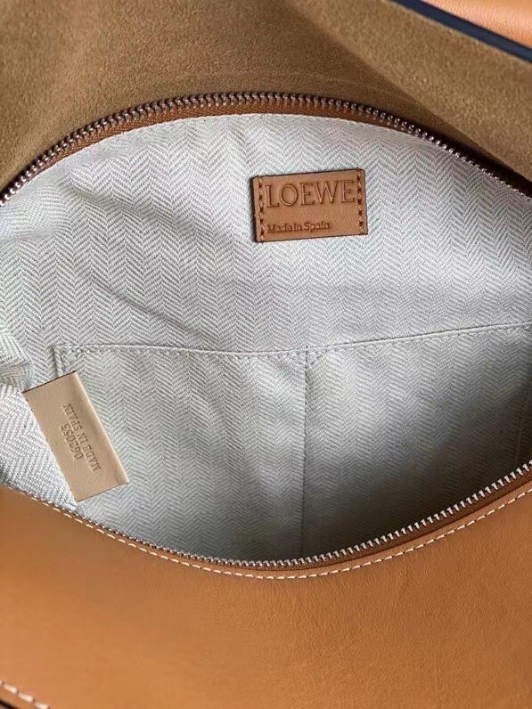 Loewe Large Puzzle Bag In Tan Calfskin