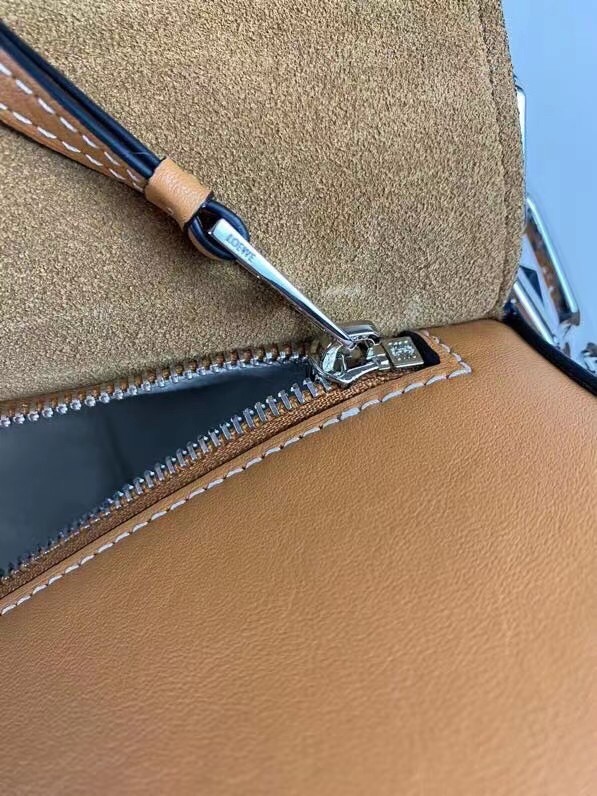 Loewe Large Puzzle Bag In Tan Calfskin