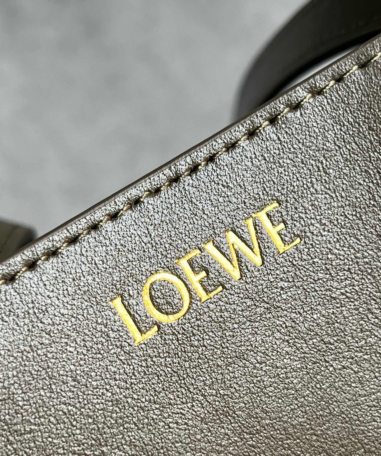 Loewe Medium Puzzle Fold Tote Bag in Dark Green Calfskin