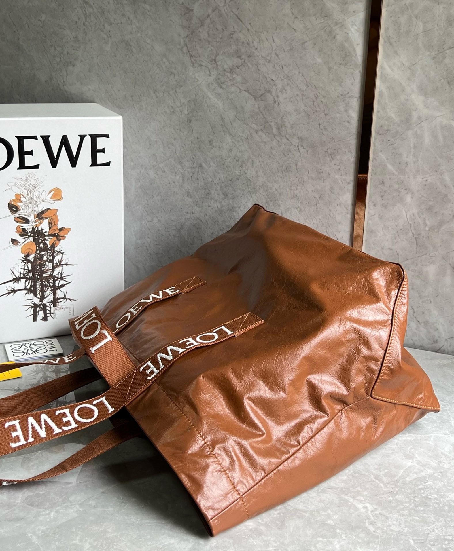 Loewe Fold Shopper Bag in Brown Paper Calfskin