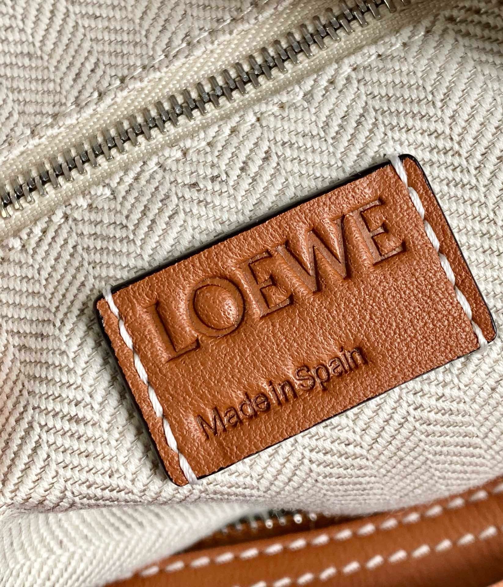 Loewe Large Elephant Bag in Brown Calfskin