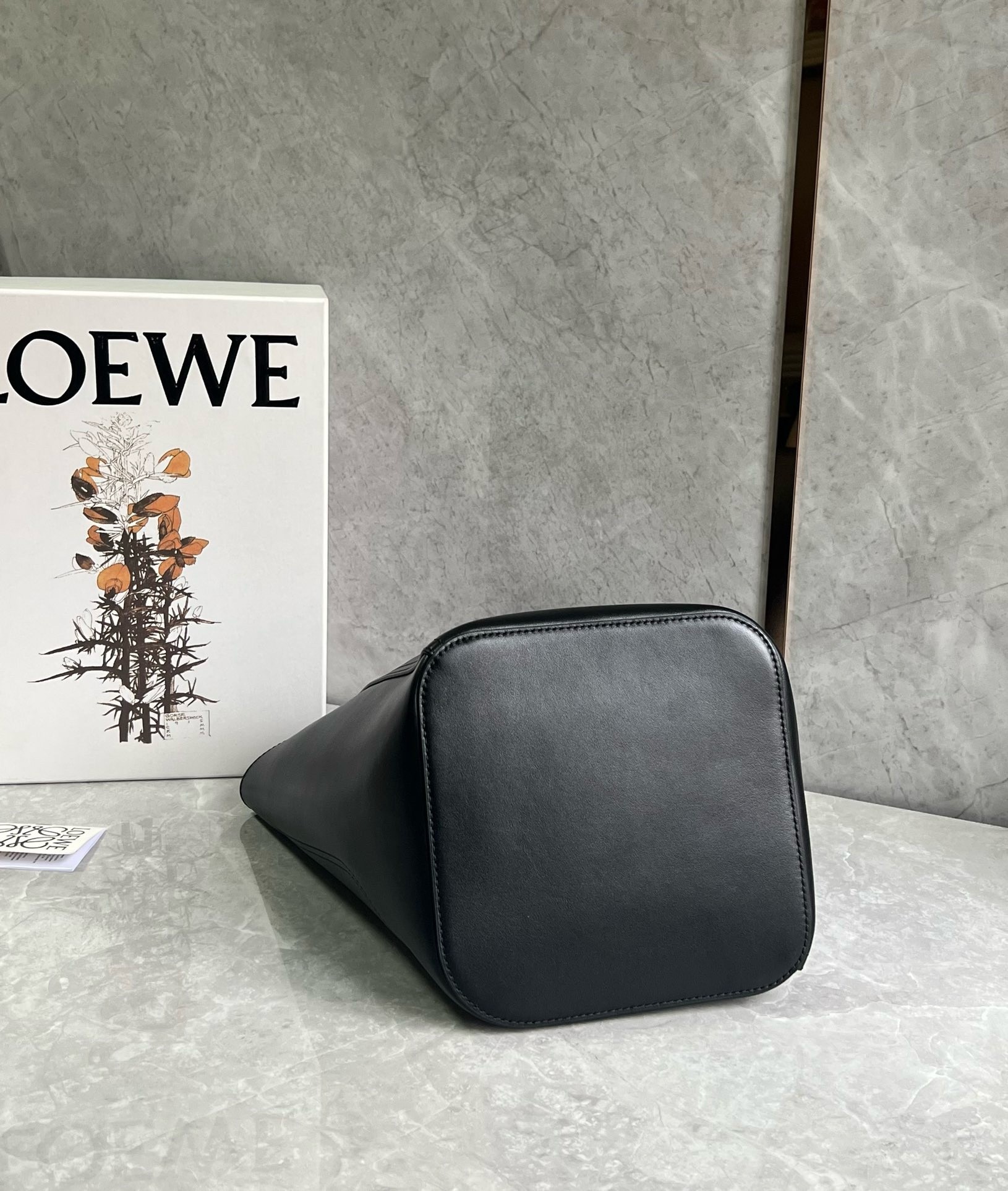 Loewe Medium Pebble Bucket Bag in Black Calfskin