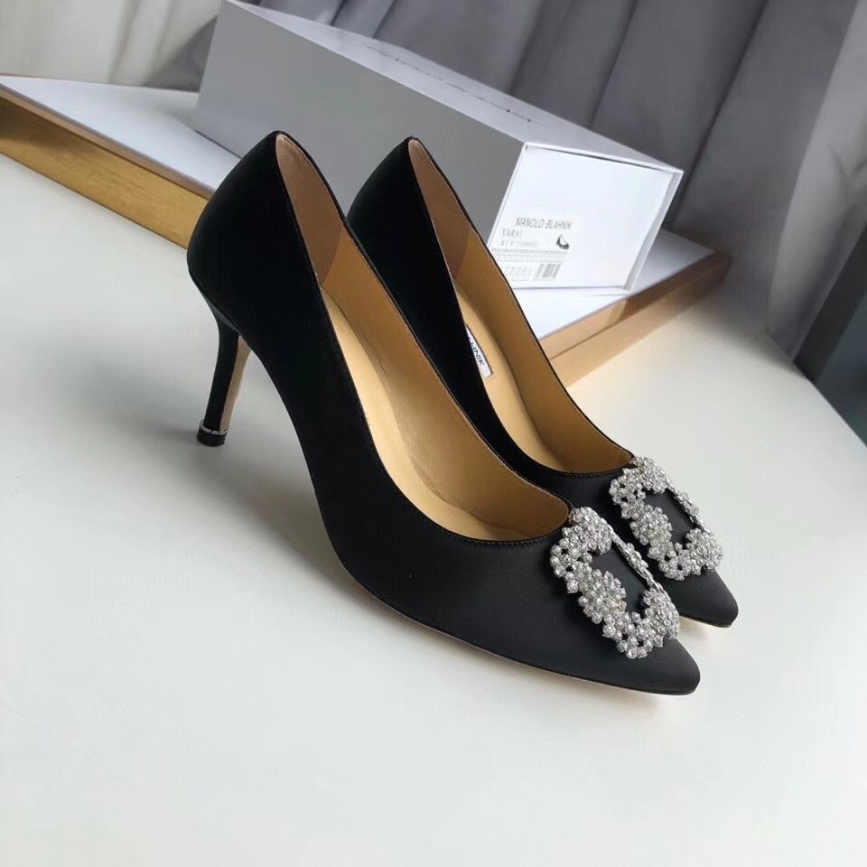 Manolo Blahnik Black Satin Hangisi 70mm Pumps