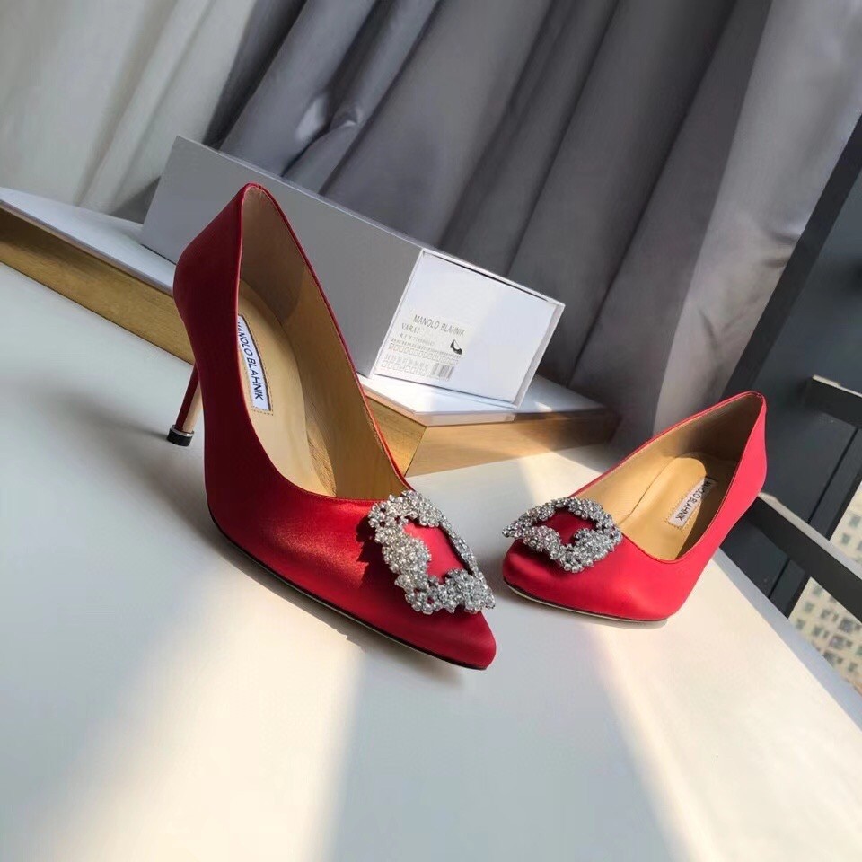 Manolo Blahnik Red Satin Hangisi 70mm Pumps