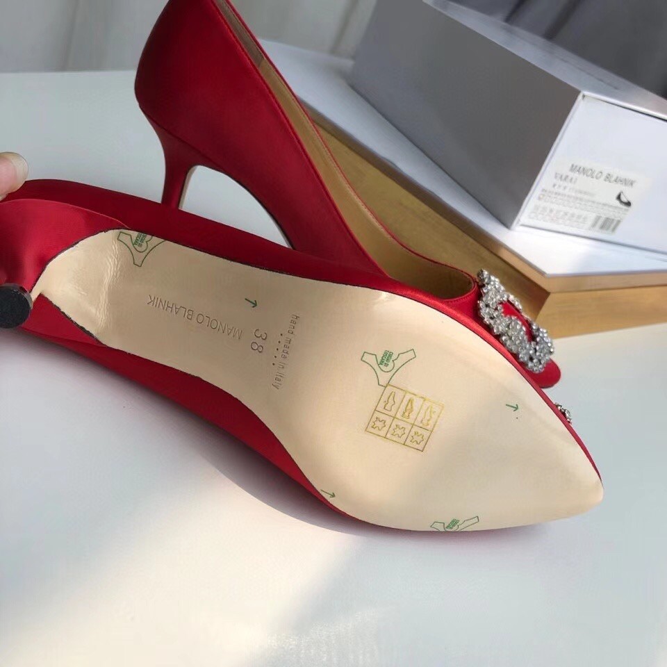 Manolo Blahnik Red Satin Hangisi 70mm Pumps