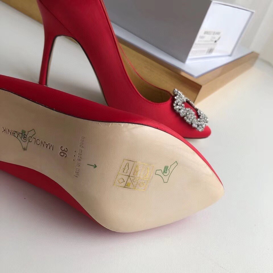 Manolo Blahnik Red Satin Hangisi 105mm Pumps