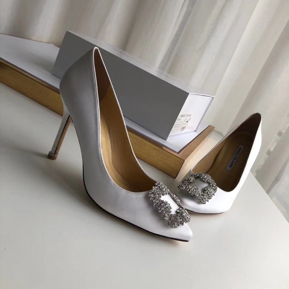 Manolo Blahnik White Satin Hangisi 105mm Pumps