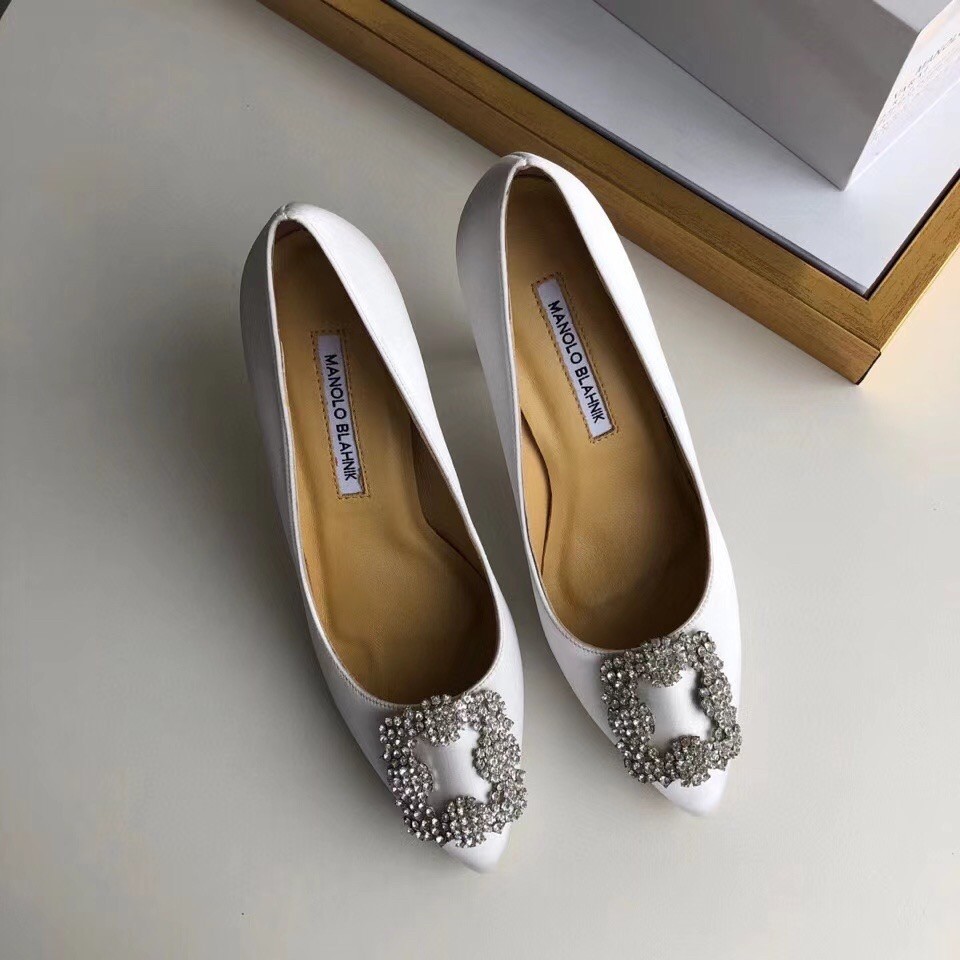 Manolo Blahnik White Satin Hangisi 105mm Pumps