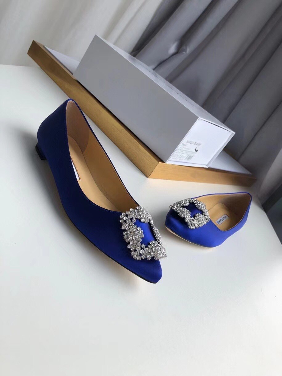 Manolo Blahnik Hangisi Flats In Blue Satin