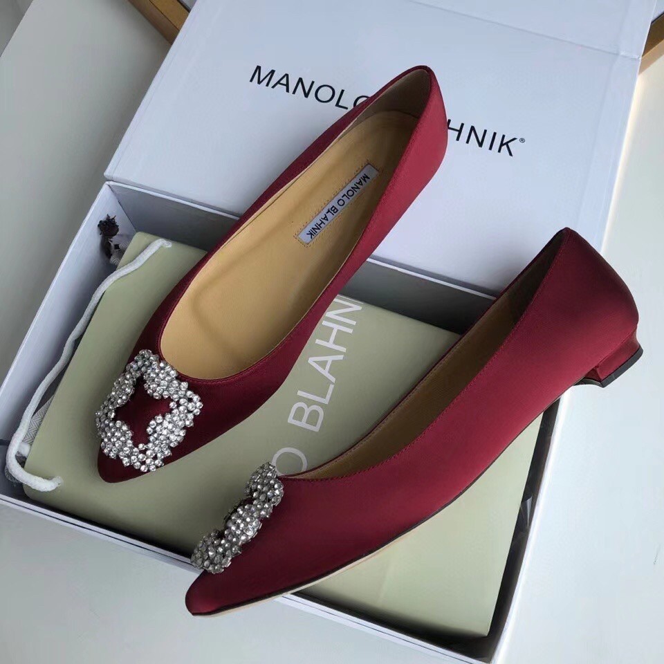 Manolo Blahnik Hangisi Flats In Bordeaux Satin