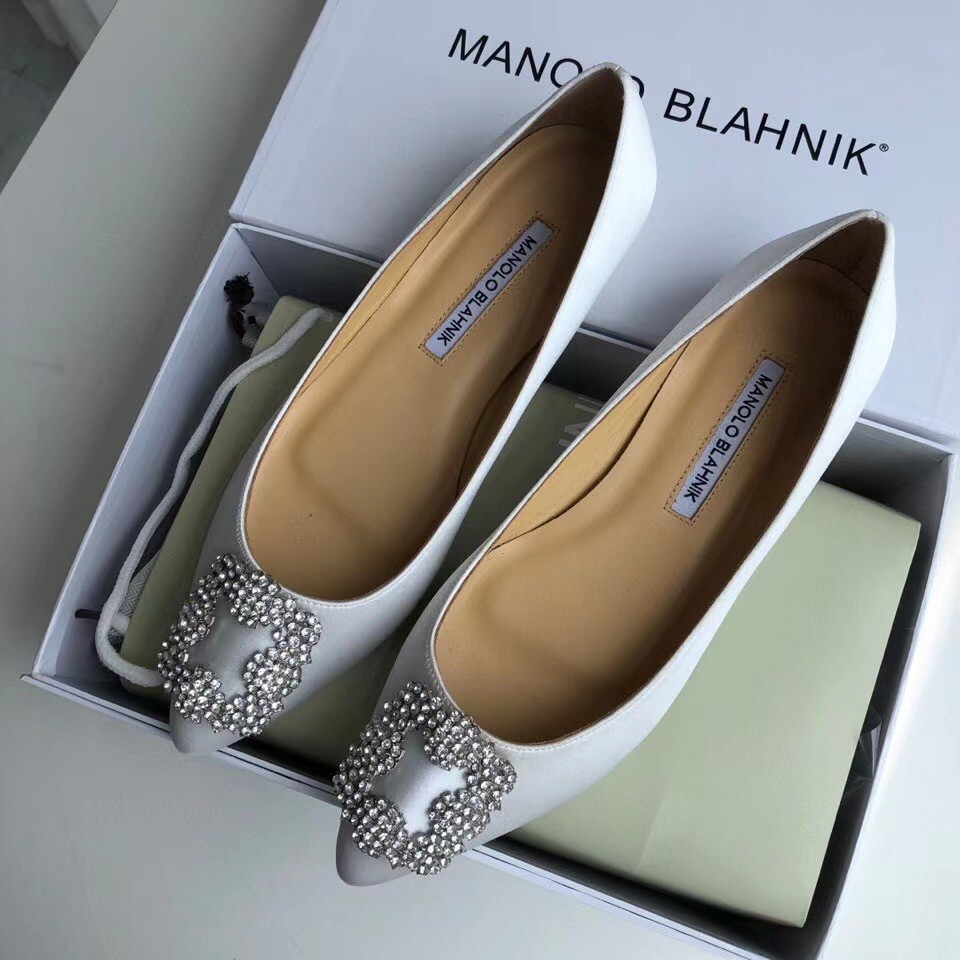 Manolo Blahnik Hangisi Flats In White Satin