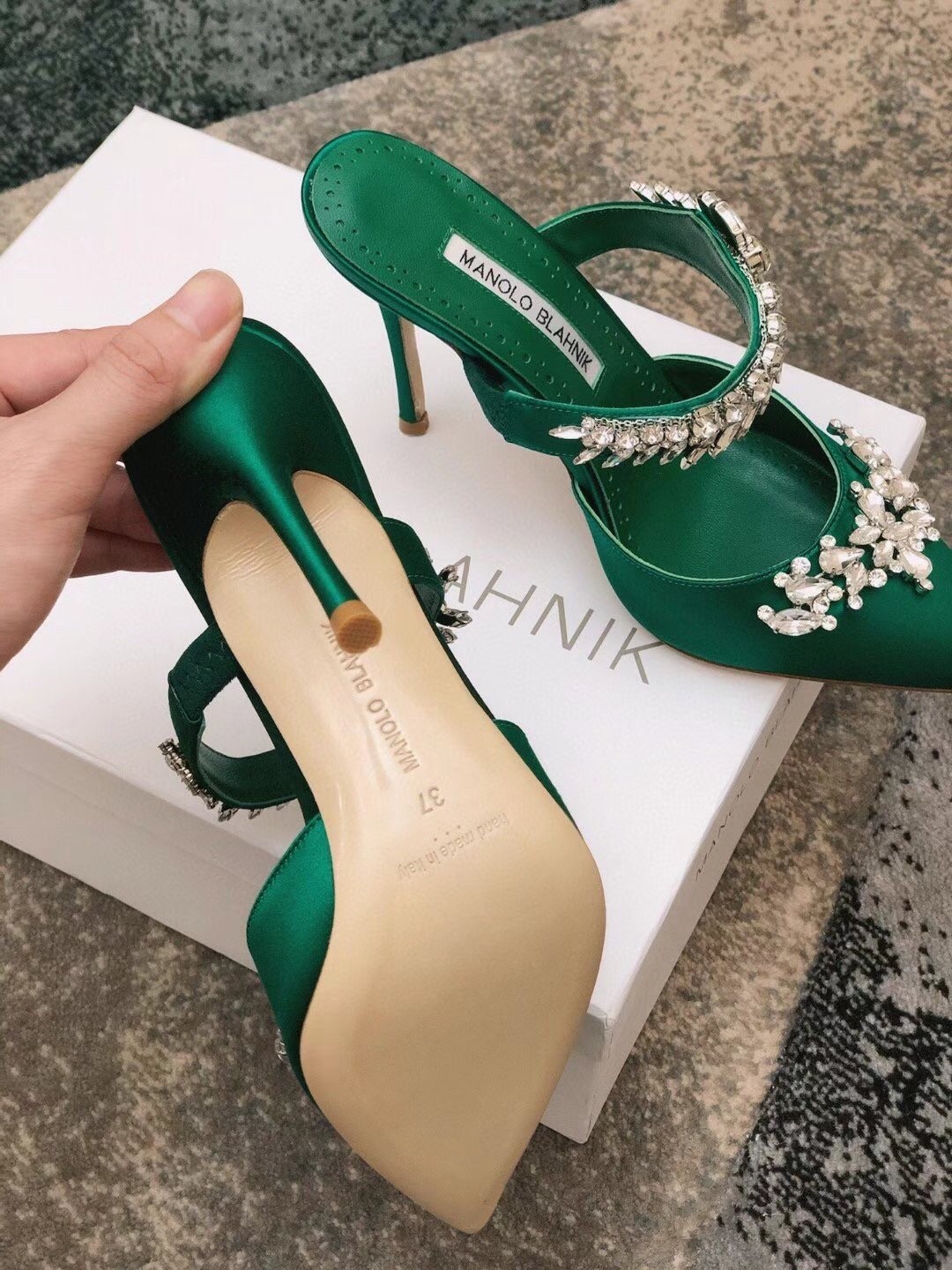 Manolo Blahnik Lurum 90mm Mules In Green Satin With Crystal