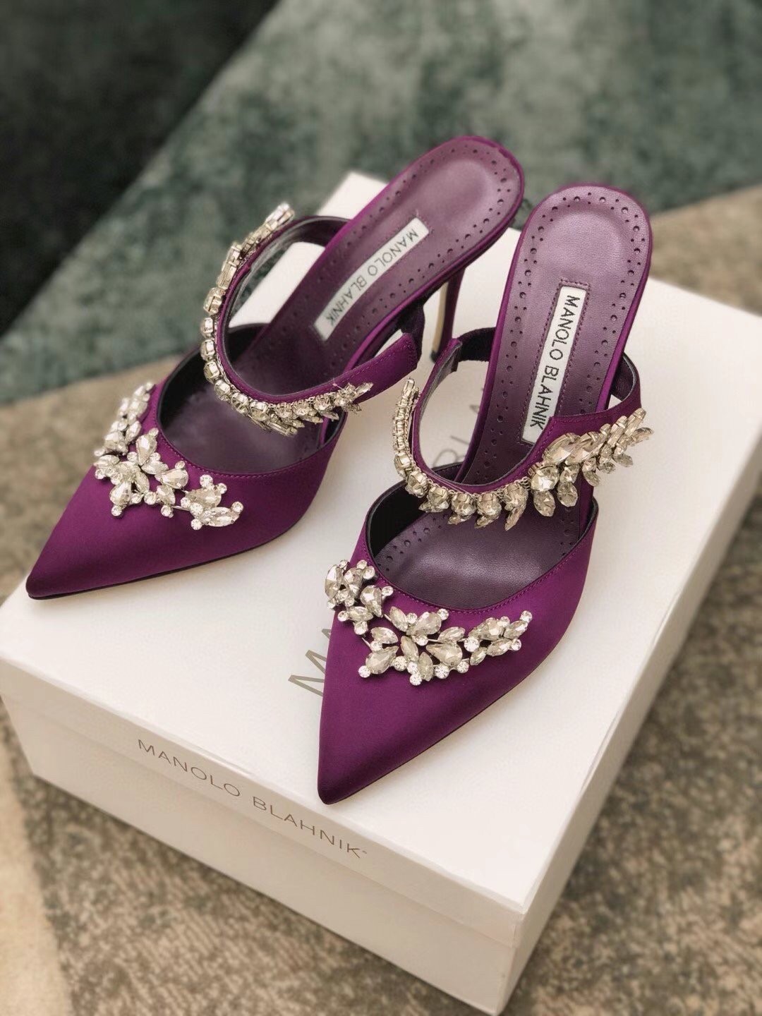 Manolo Blahnik Lurum 90mm Mules In Purple Satin With Crystal