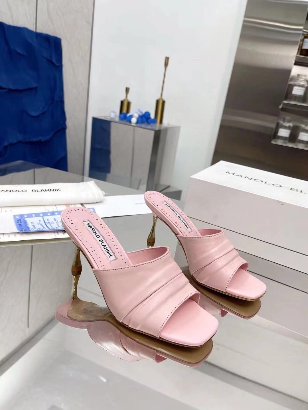 Manolo Blahnik Picoux 70mm Sandals In Pink Lambskin