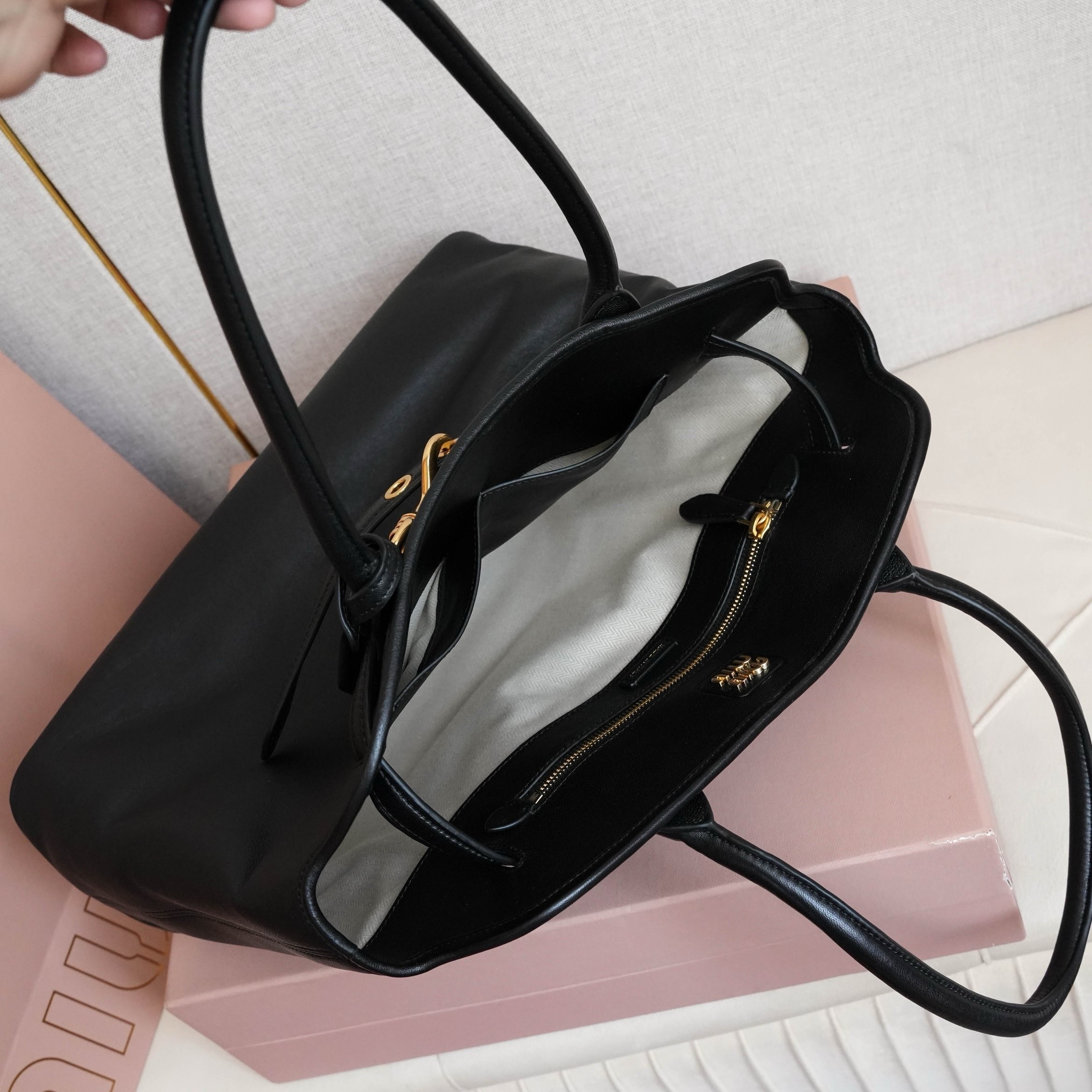 Miu Miu Aventure Large Shopper Bag in Black Nappa Leather