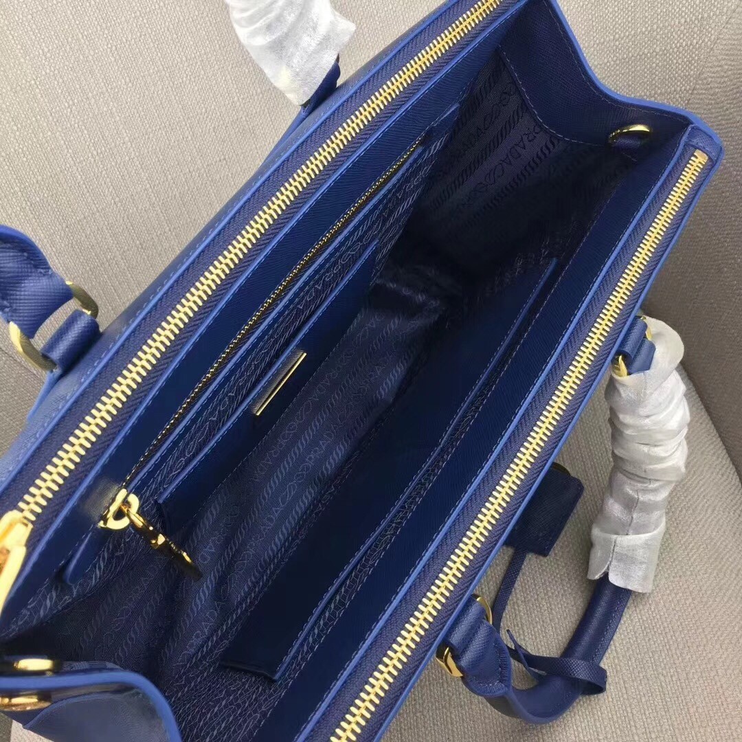 Prada Galleria Medium Bag In Blue Saffiano Leather