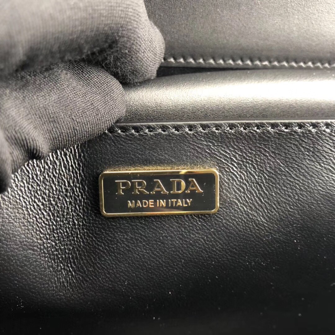 Prada Large Cahier Bag In White/Black Leather