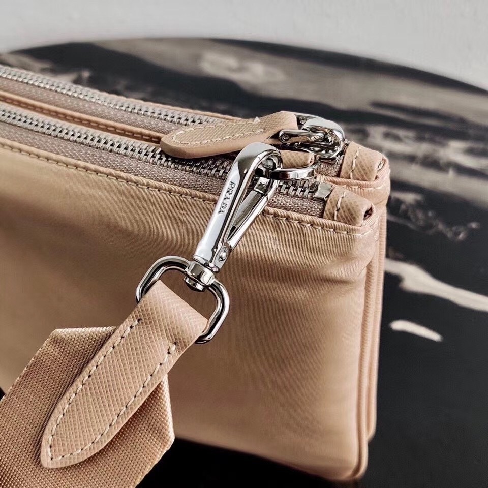 Prada Beige Nylon Re-Edition 2000 Shoulder Bag