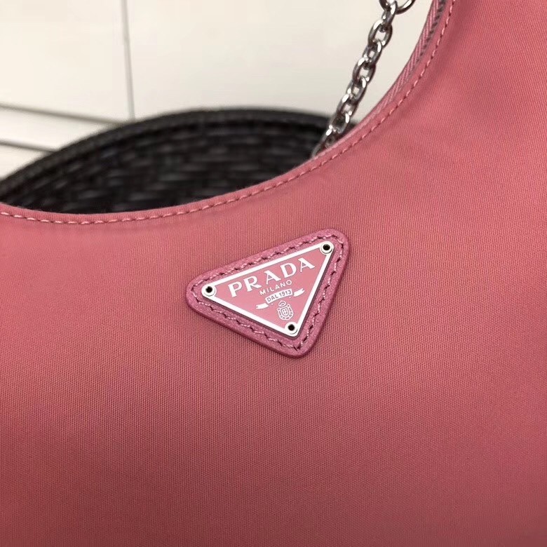 Prada Re-Edition 2005 Shoulder Bag In Pink Nylon