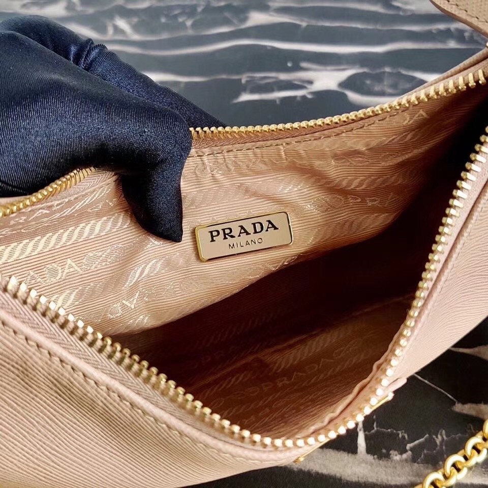 Prada Re-Edition 2005 Shoulder Bag In Beige Saffiano Leather