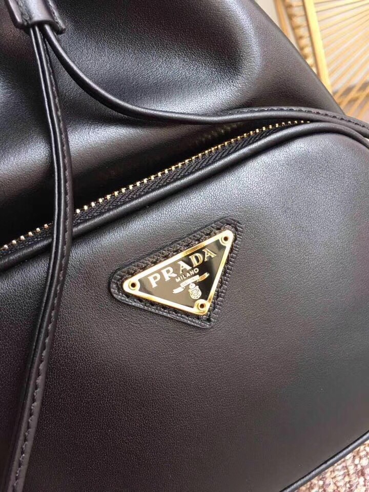 Prada Bucket Bag In Black Calfskin 1BH038