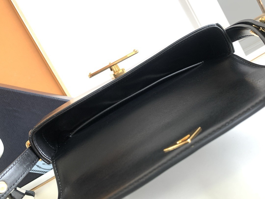 Prada Shoulder Bag in Black Smooth Calfskin