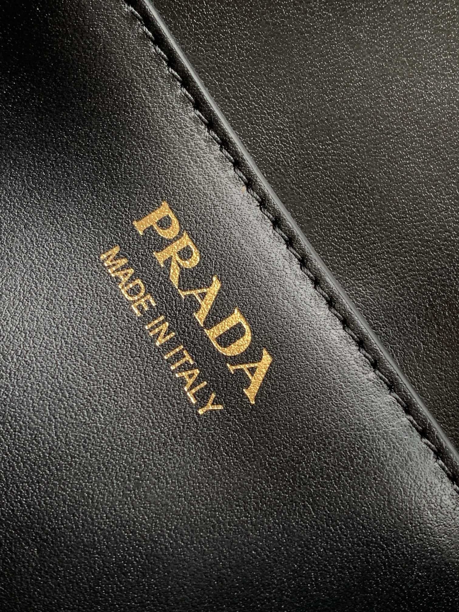 Prada Shoulder Bag in Black Smooth Calfskin