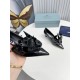 Prada Pumps 45mm in Black Leather with Floral Appliques