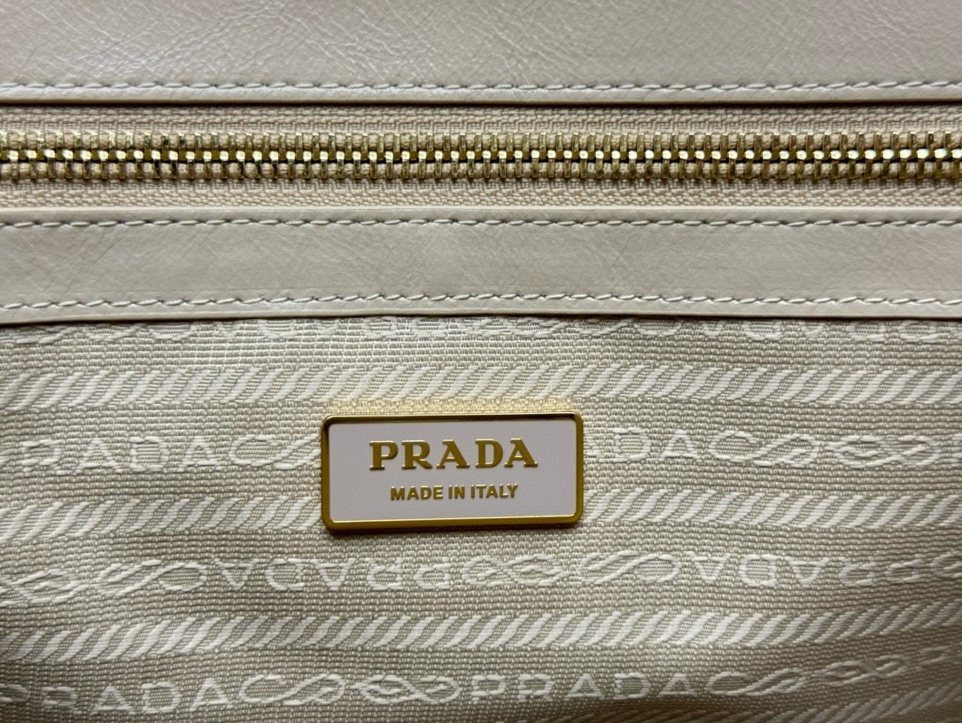 Prada Large Tote Bag in Beige Lambskin