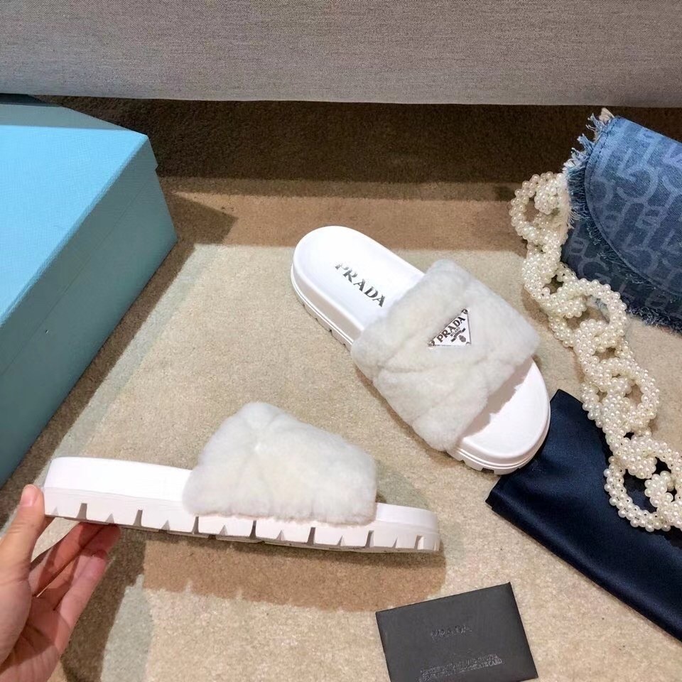 Prada Slide Slippers In White Quilted Shearling