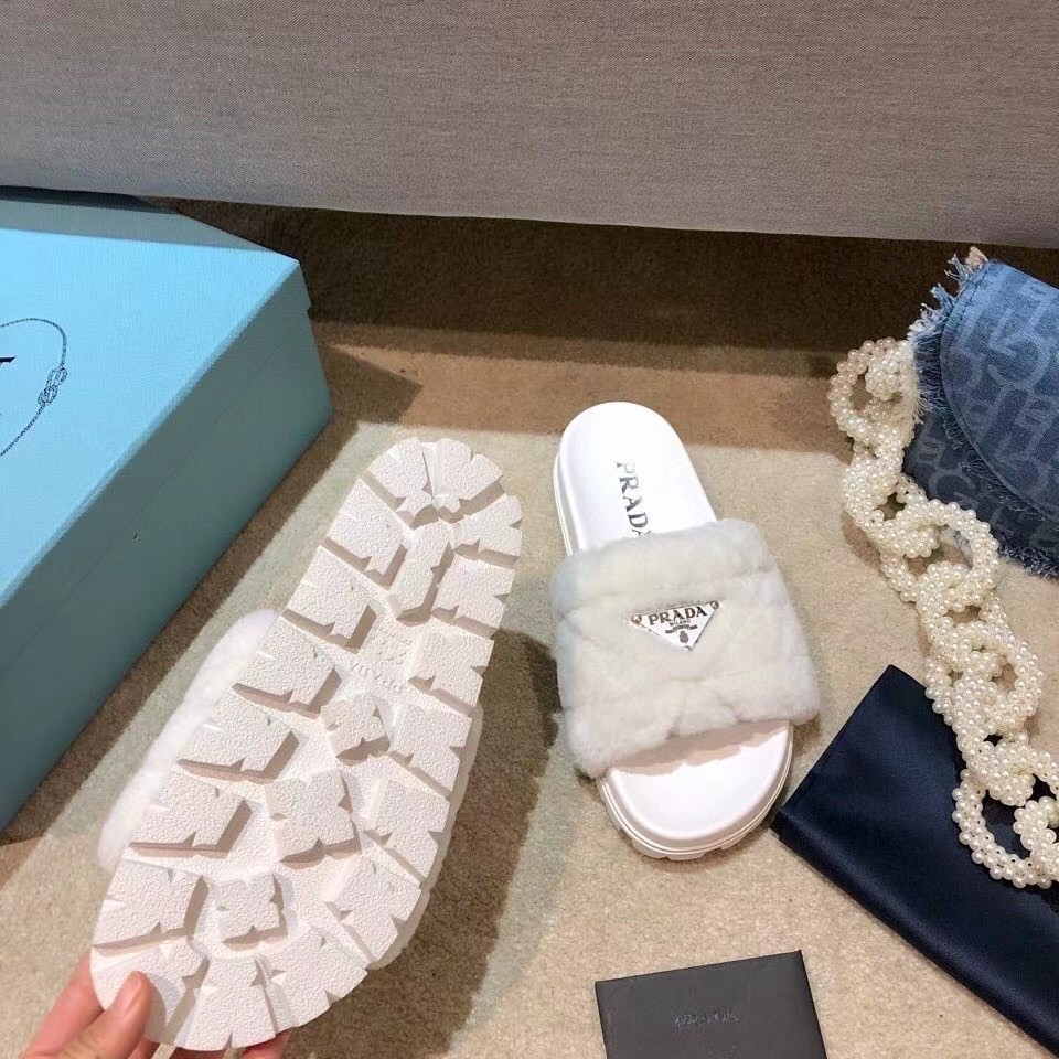 Prada Slide Slippers In White Quilted Shearling