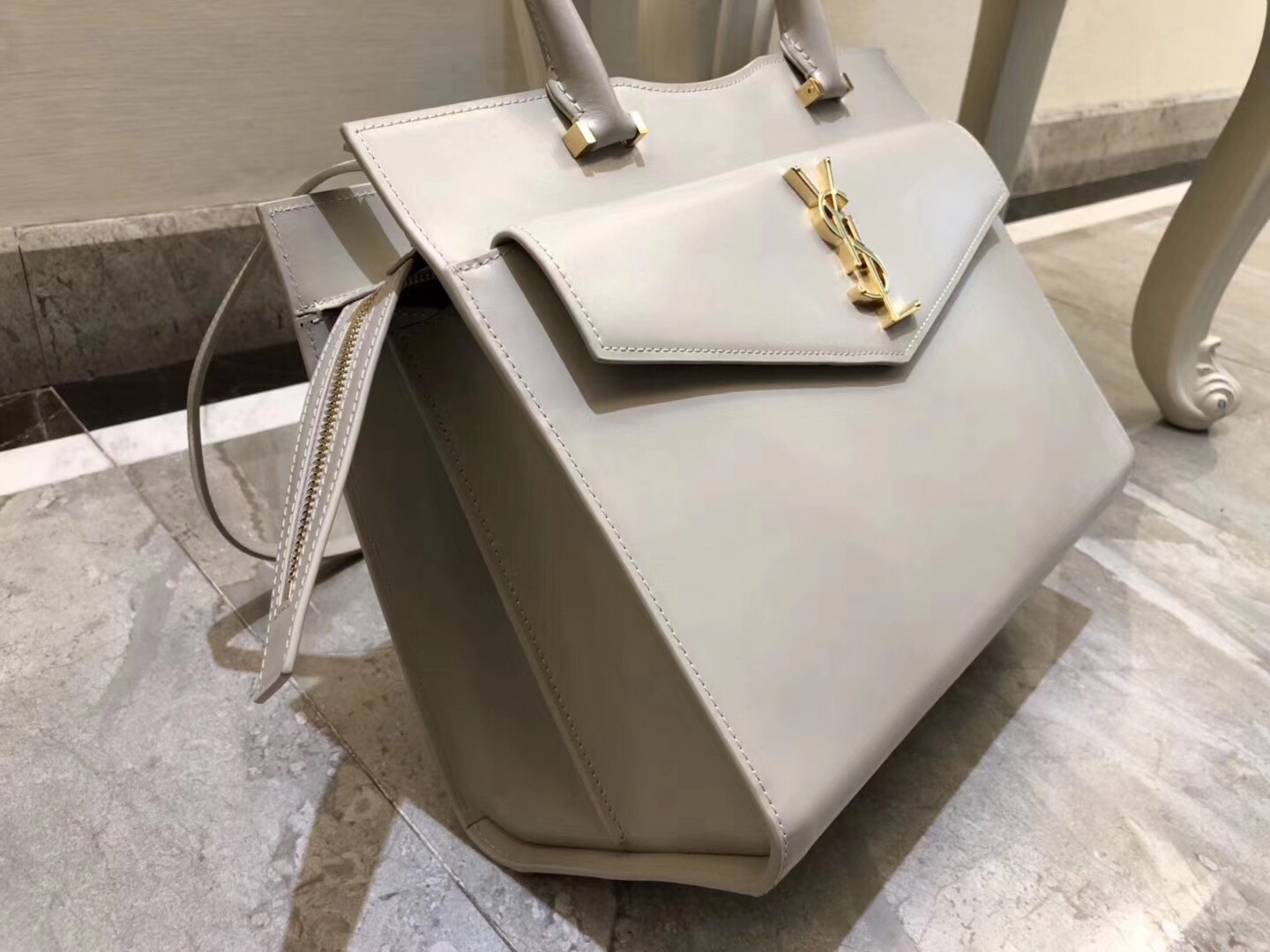 Saint Laurent Medium Uptown Tote In Blanc Smooth Leather