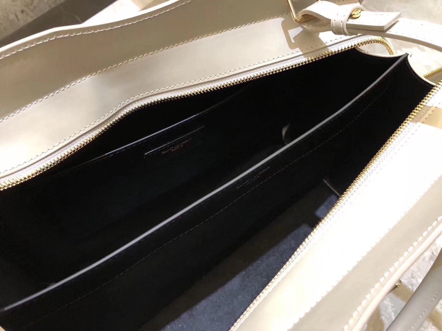 Saint Laurent Medium Uptown Tote In Blanc Smooth Leather