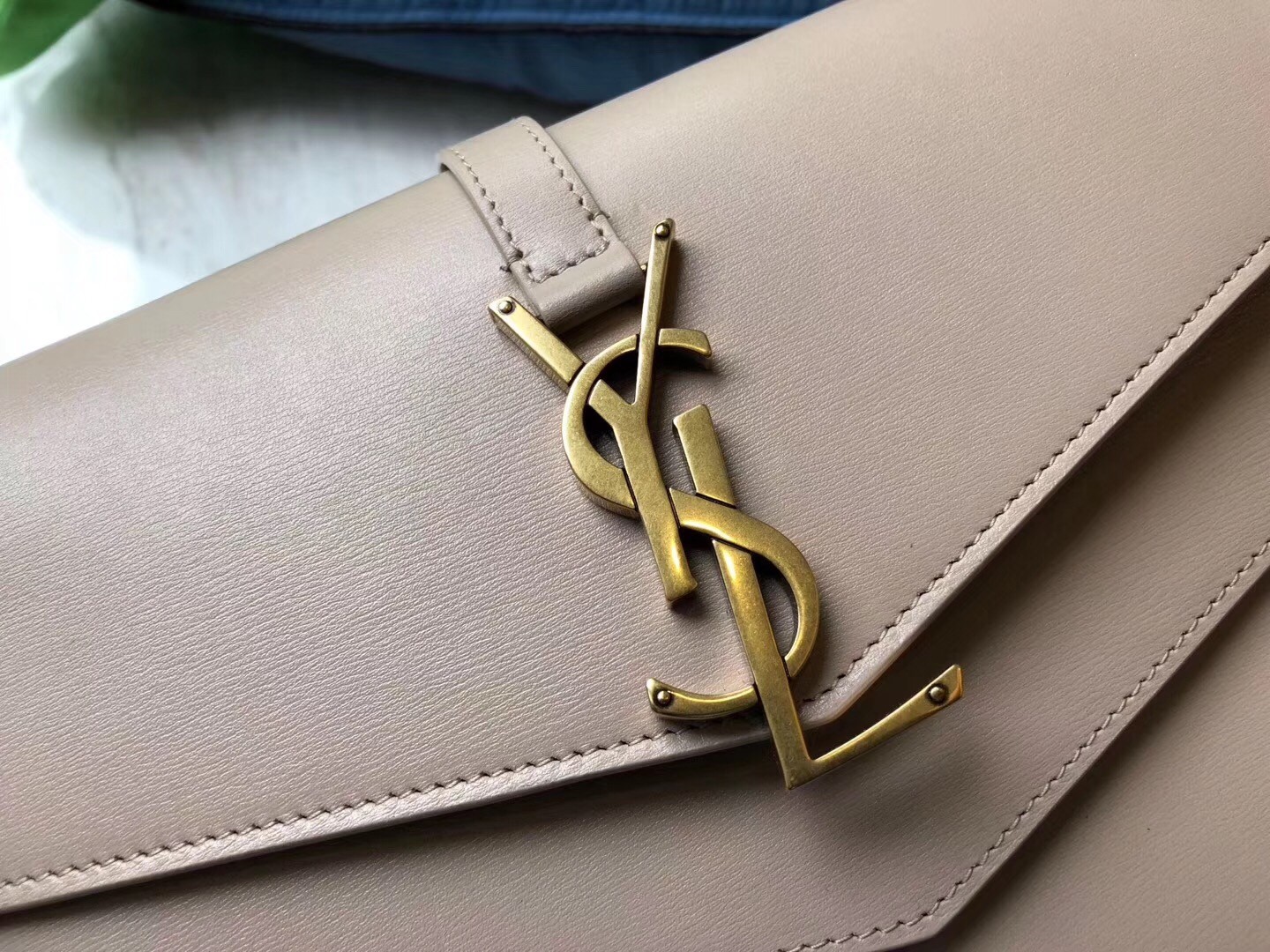 Saint Laurent Sulpice Chain Wallet In Beige Smooth Leather