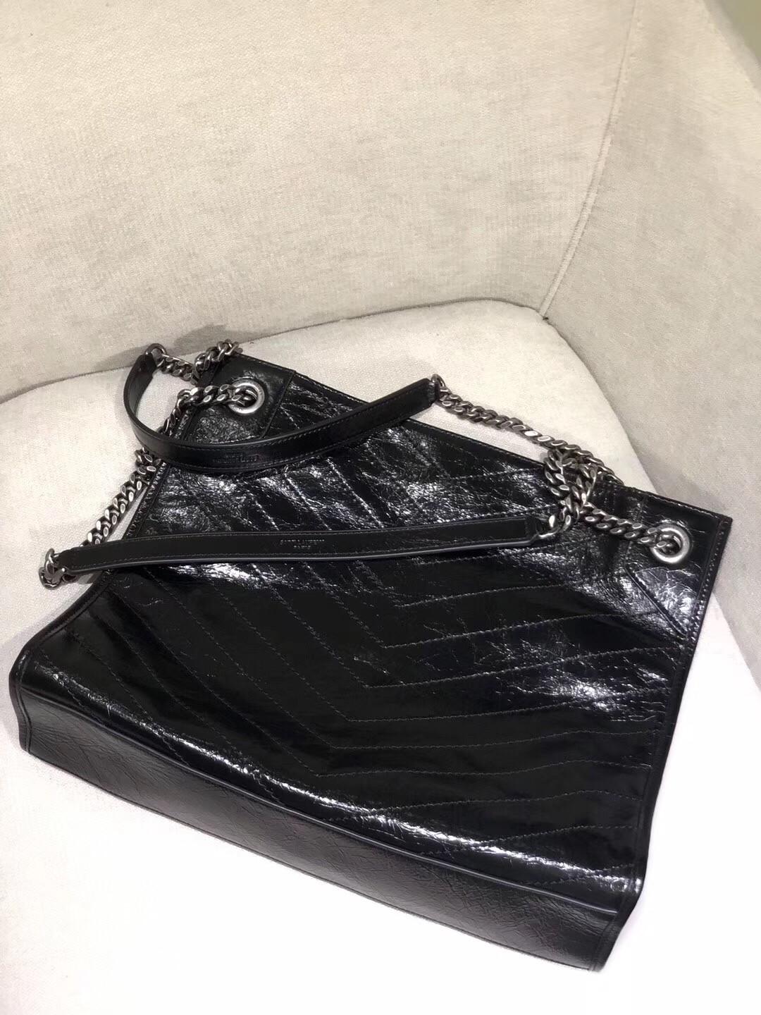 Saint Laurent Medium Niki Shopping Bag In Black Leather