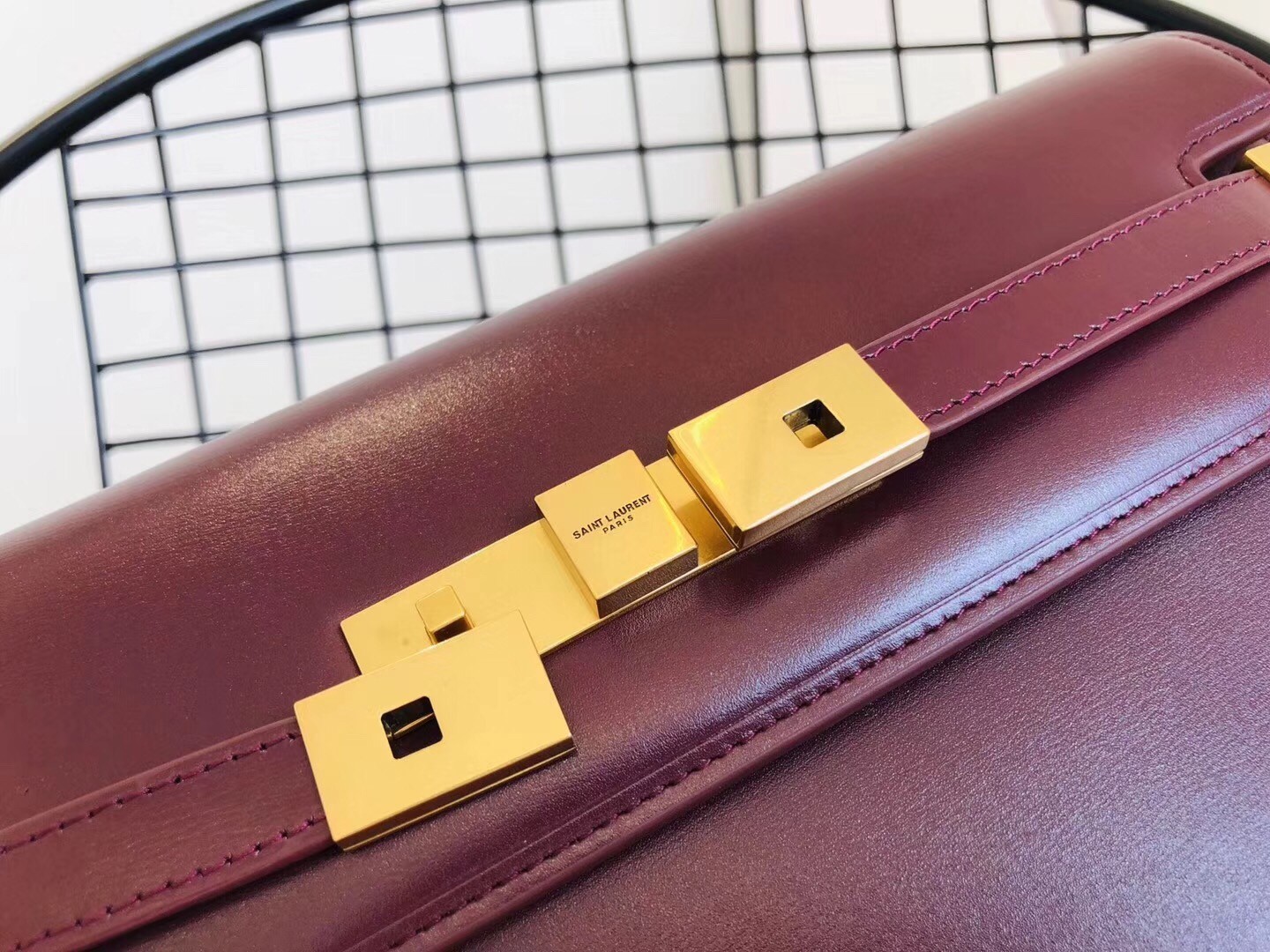 Saint Laurent Manhattan Baguette Bag In Bordeaux Leather