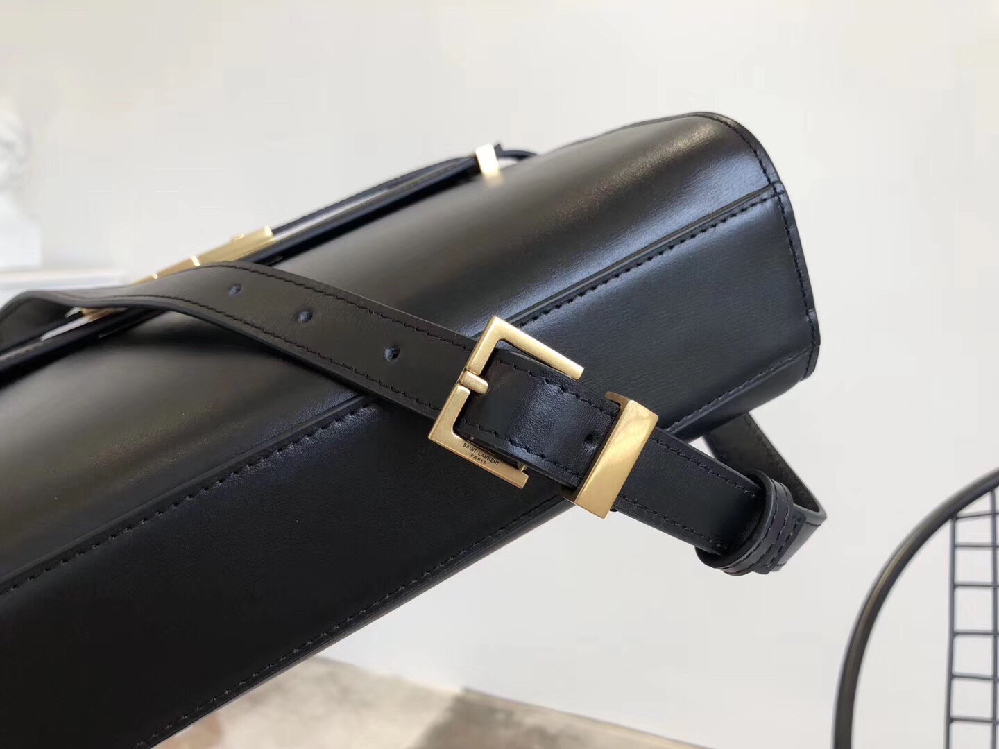 Saint Laurent Manhattan Baguette Bag In Black Leather