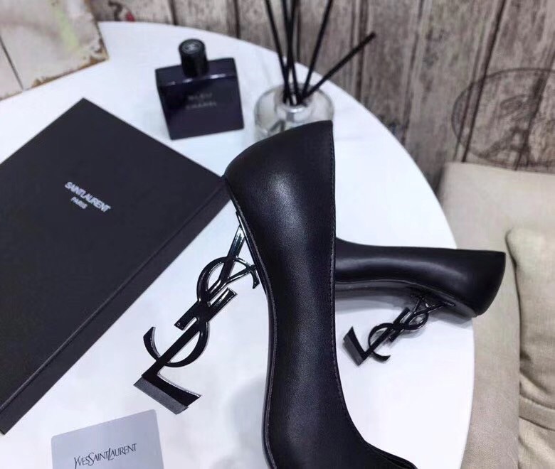 Saint Laurent Opyum 110 pumps In Black Lambskin