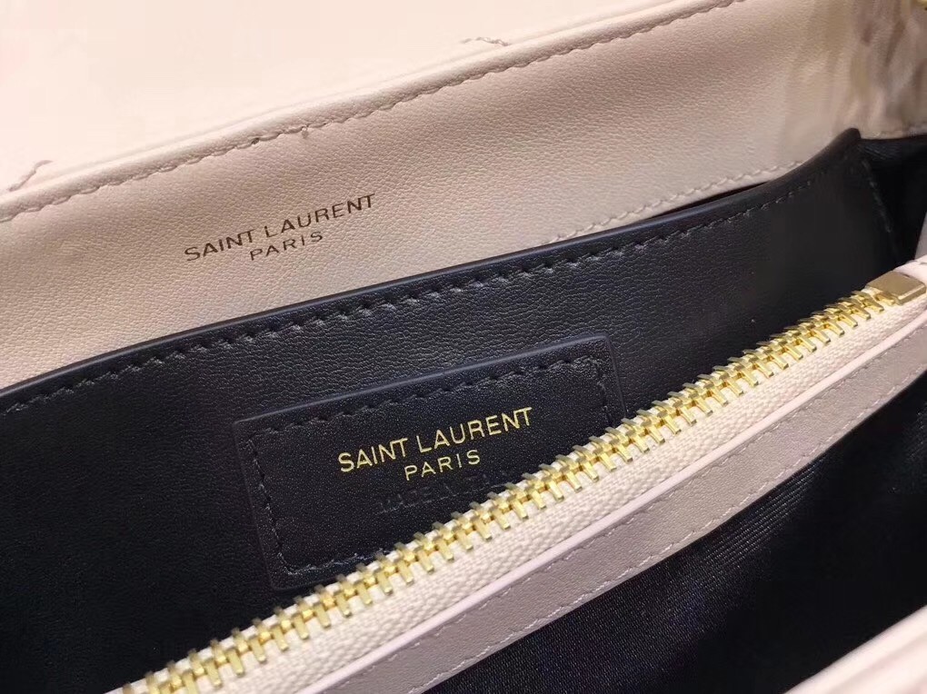 Saint Laurent Loulou Small Bag In Beige Matelasse Leather