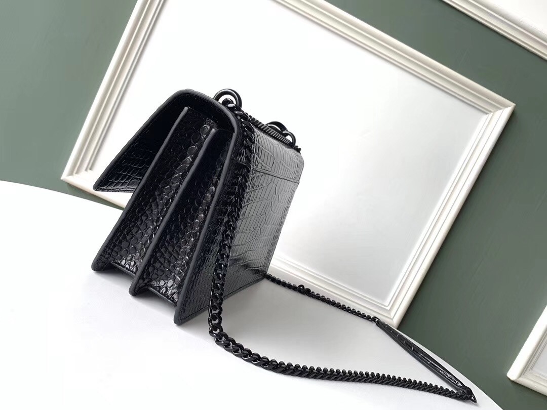 Saint Laurent Sunset Medium Bag In Noir Crocodile Embossed Leather