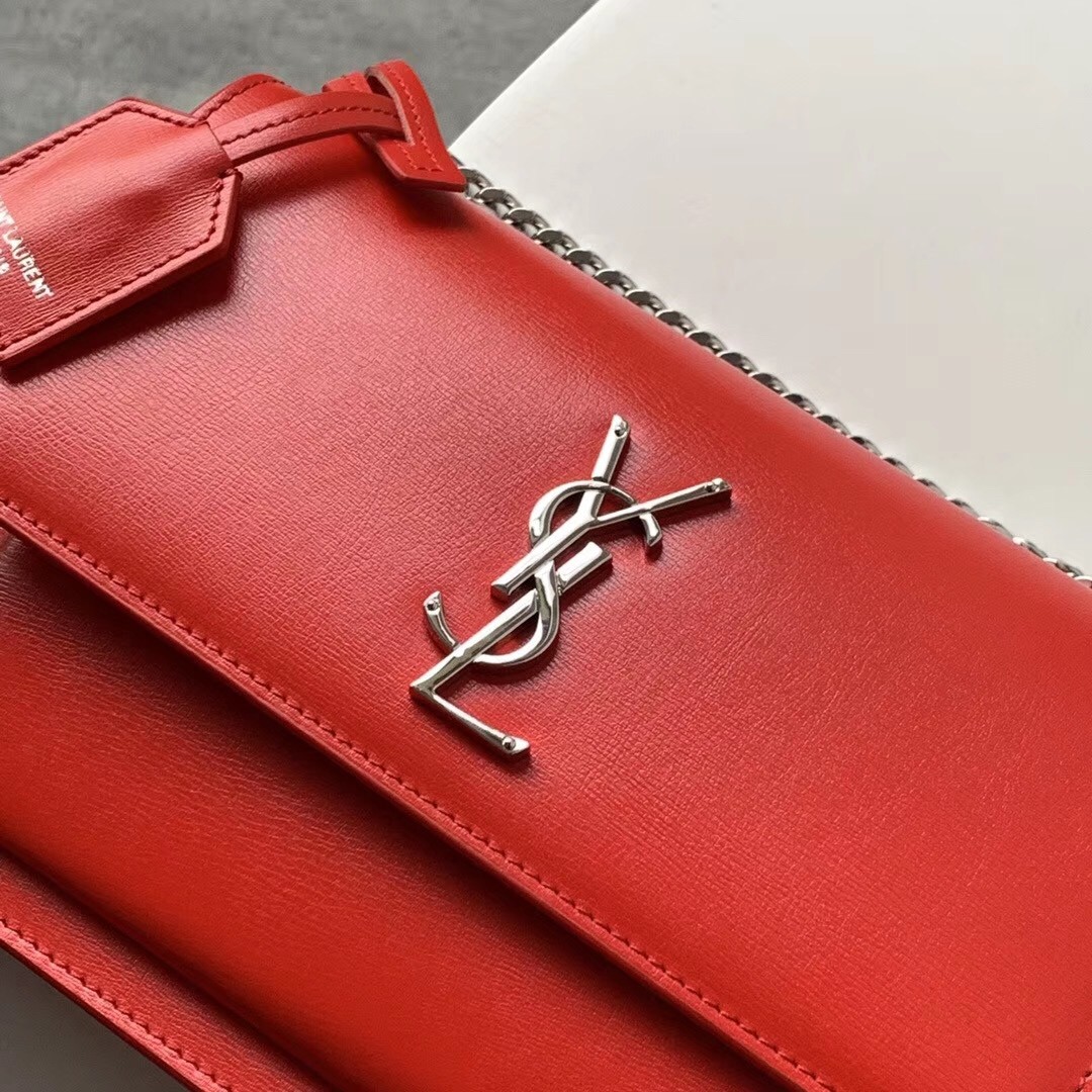 Saint Laurent Sunset Medium Bag In Red Calfskin