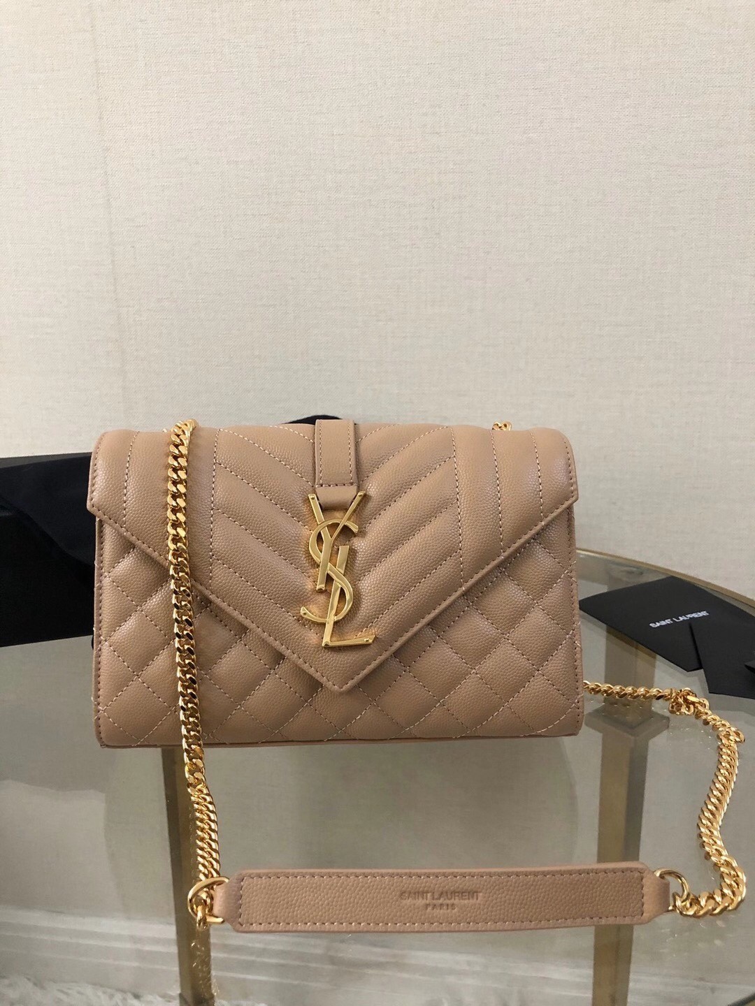 Saint Laurent Small Envelope Bag In Beige Grained Leather