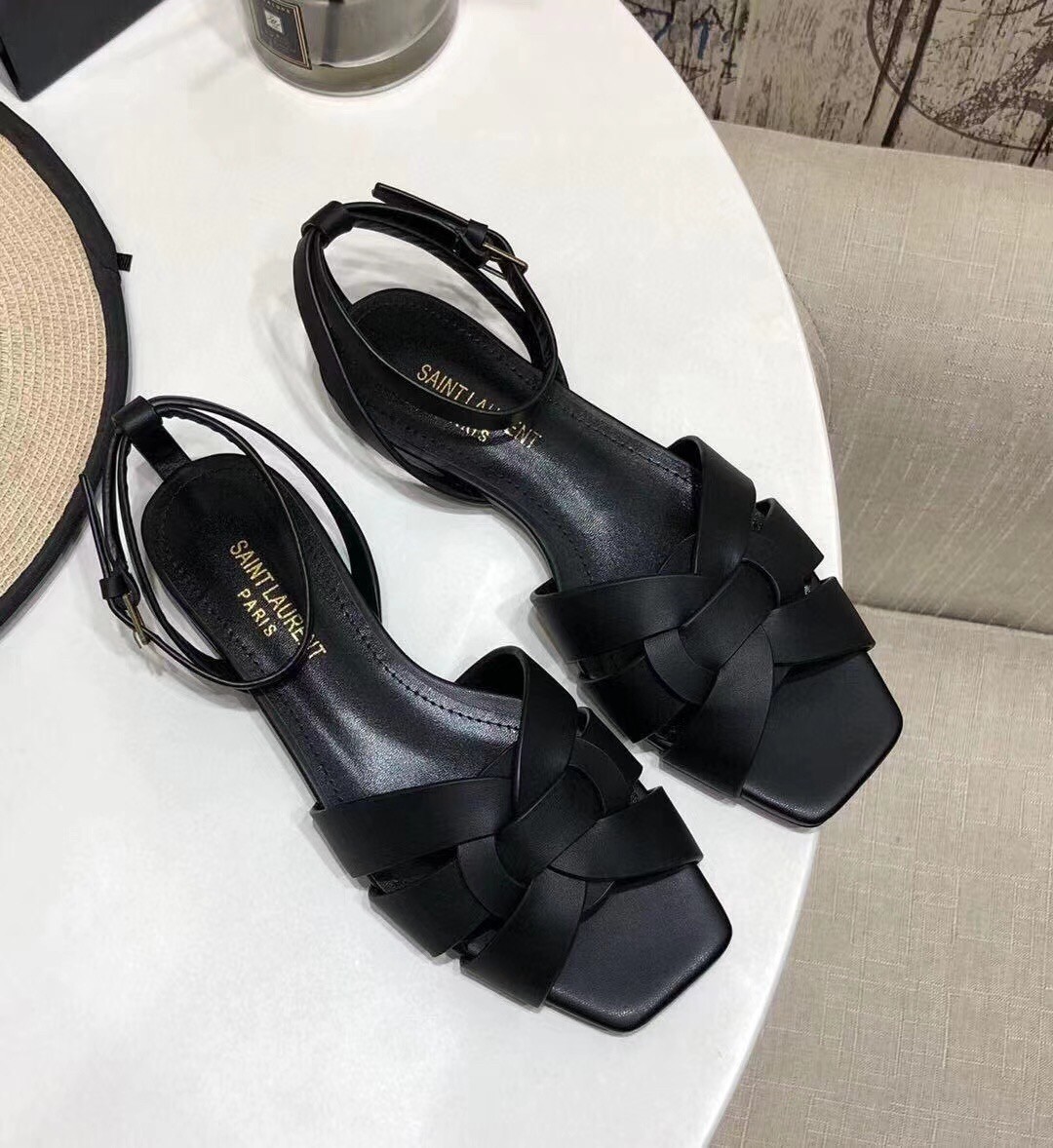 Saint Laurent Tribute Flat Sandals In Black Leather